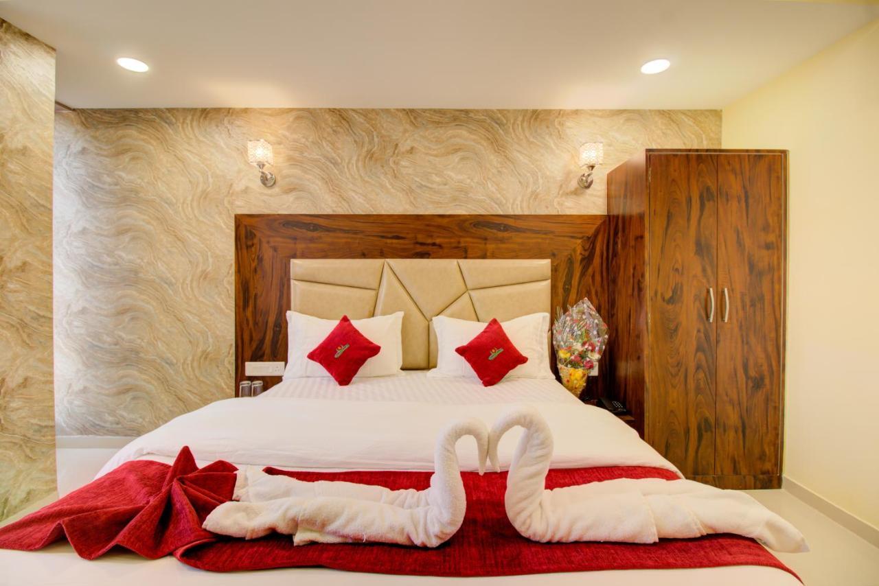 Hotel Samaira Residency,Dombivali Dive Esterno foto